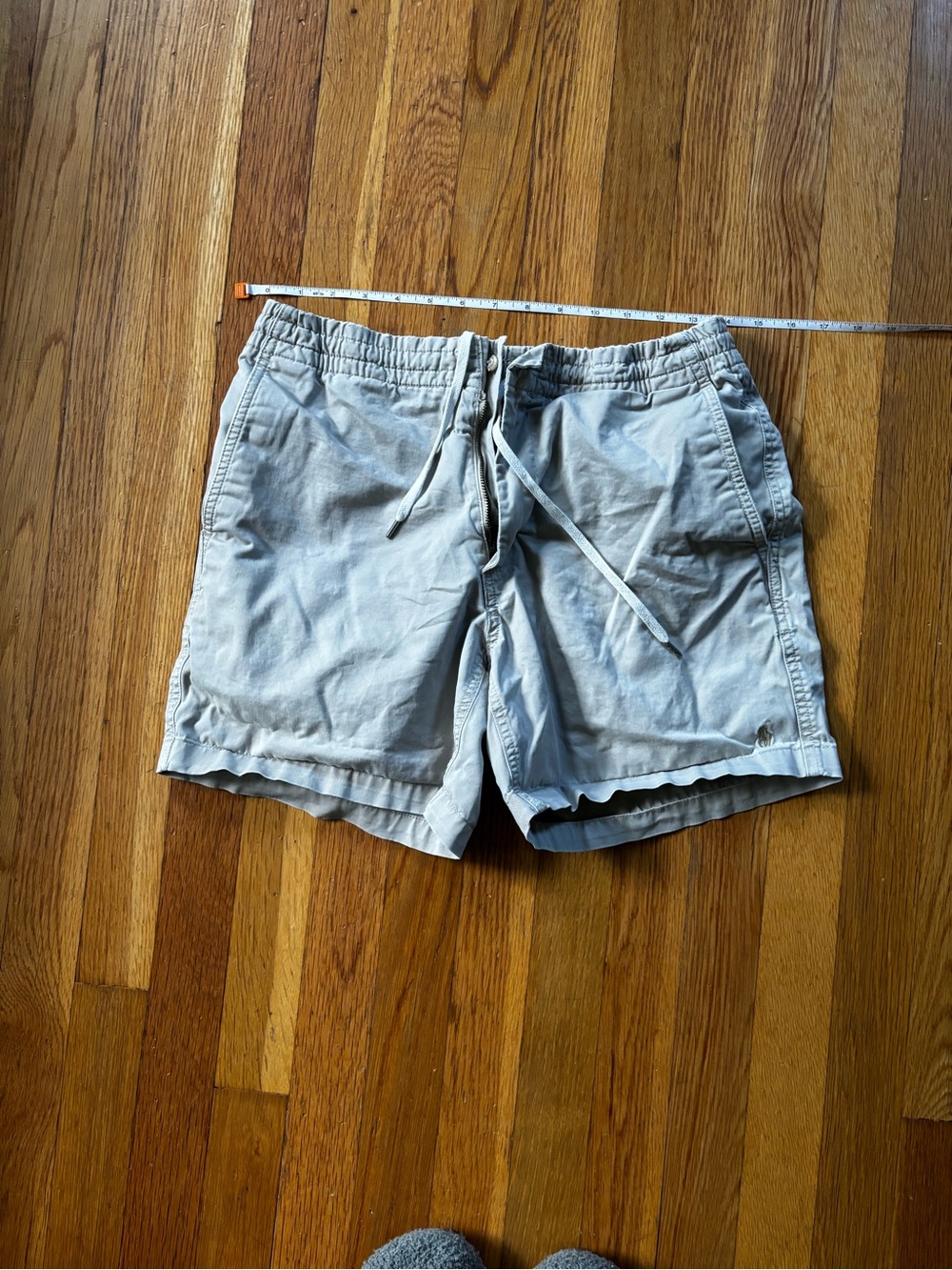Light Khaki Men’s Drawstring Shorts- Broken Button, still drawstring & clasp